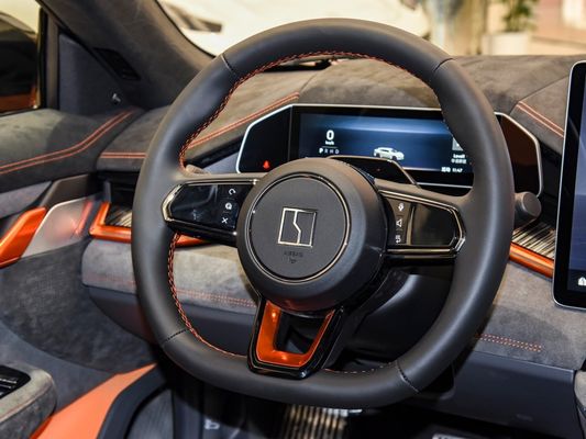 Automóvel EV de suspensão independente de espinha dupla 2024 Zeekr001 You100kwh AWD Negro Laranja