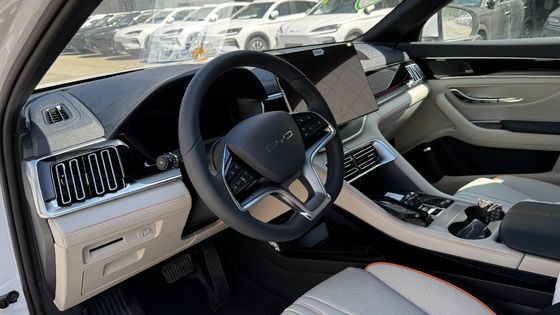 2023 EV Byd E2 Luxury Edition Carro elétrico puro usado/ Tipo de carroceria fechado Edição branca