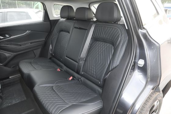 Exeed 2023 300t 2WD com suspensão independente Mcpherson e carroceria fechada