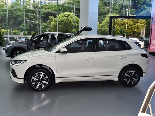 Veículos elétricos 2024 Byd E2 Lux Edition Branco com braço traseiro de tração de tração