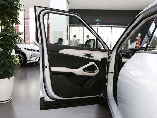 2024 401km Transcendence SUV Cor exterior branca BYD Yuan UP com tecnologia avançada