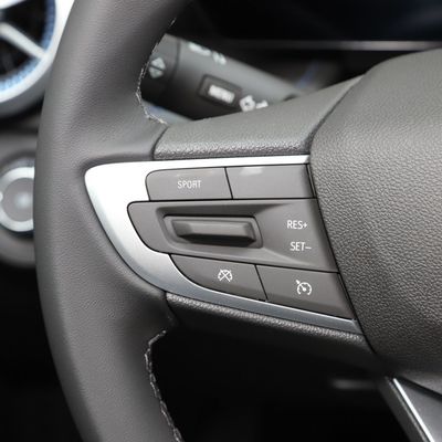 2024 Monza 1.3t Light Hybrid Automático a gasolina Carro com cilindrada 1000-1600CC