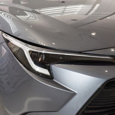Toyota Levin 1.8L Edição Hybrid Energy Car com Potência Máxima de 101kw e Alto Deslocamento