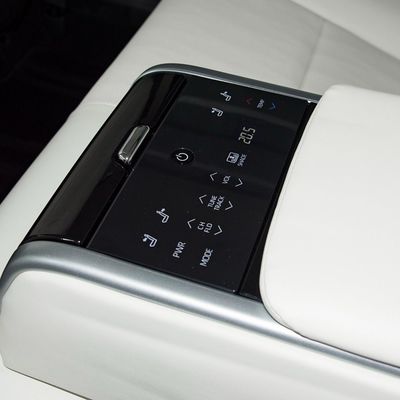 2024 Toyota Camry Duplo Motor 2.5hq Duplo Motor Versão Emblemática Carro Híbrido
