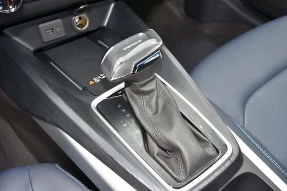 1000-1600cc Disposição Chevrolet Monza 1.3t Mhev Carro a gasolina com caixa de velocidades automática