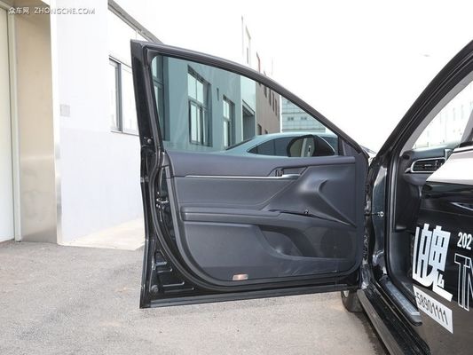 Carro a gasolina de 5 lugares Toyota Camry 2023 2.5q com sistema de travagem Epb a preços acessíveis