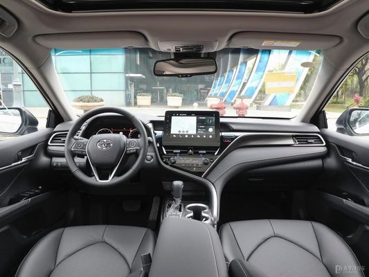 Sedan Toyota Camry 2023 2.5hq Mh EV Dual Engine Carro híbrido Carro a gasolina