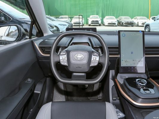 Sedan Toyota Bz3 2023 616km Long-Range PRO Veículo Elétrico Estilo do corpo do volante esquerdo