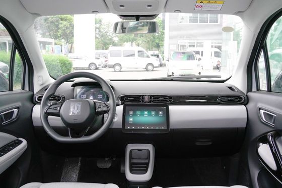 2022 White Jade Edition Leapmotor T03 com 5 lugares 5050x1902x1509