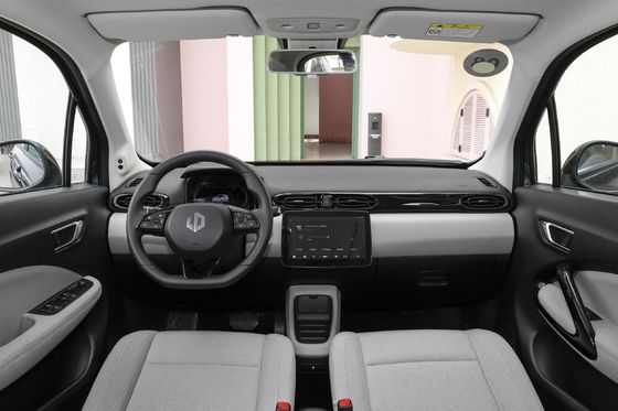 Leapmotor T03 403 Smart Edition Carro 200kw 5 lugares Transporte sustentável