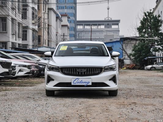 Geely Emgrand 2023 4a edição Campeão 1.5L CVT Luxury Gasoline Car com direção esquerda