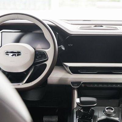 Disposição 1600-2500cc Geely Xingyuel 2.0td High Power Automatic Fwd Flagship SUV