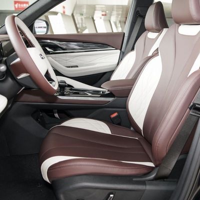 Disposição 1600-2500cc Geely Xingyuel 2.0td High Power Automatic Fwd Flagship SUV