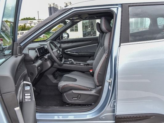 Disposição 1000-1600CC Geely Altas PRO Boyue Cool 1.5td Zhilian SUV Carro a gasolina