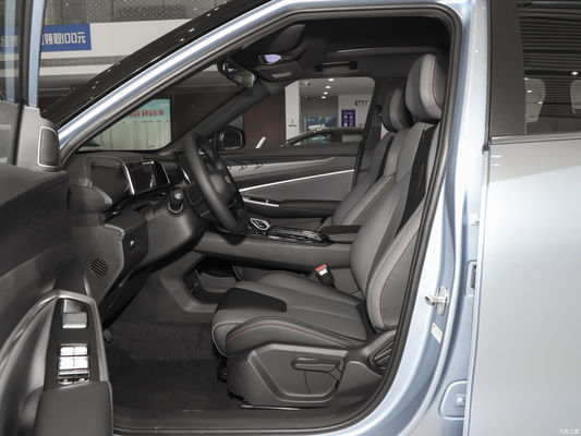 SUV Geely Boyue Cool 1.5td Zhixiang 5 lugares Carro para suas necessidades