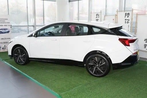 Tipo de carroceria fechado Buick Velite Azul 6 Edição Comfort 430km 5 lugares e mais para necessidades