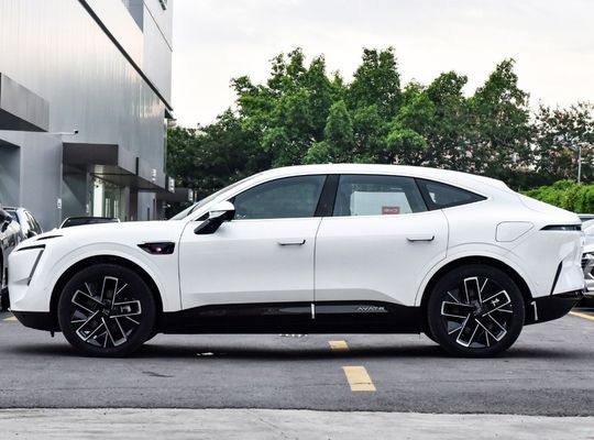Tipo de carroceria fechado Hongmeng 116 graus versão de tração traseira Carro elétrico 2023 Avatar 11