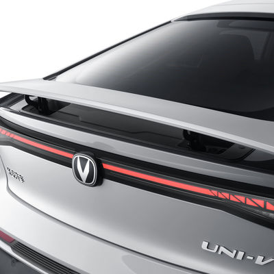 Sedan Changan Uni-V 1.5t Carro a gasolina de 5 lugares Potência máxima Kw 173 PS Sedan a gasolina