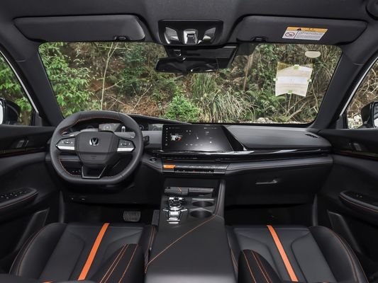 Uni-V 1.5t gasolina 5 lugares sedã Changan com pedido personalizado