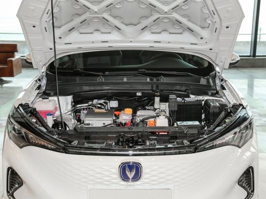 Suspensão independente Mcpherson e velocidade máxima de 145 km/h 2022 Changan Eado EV460 EV Car