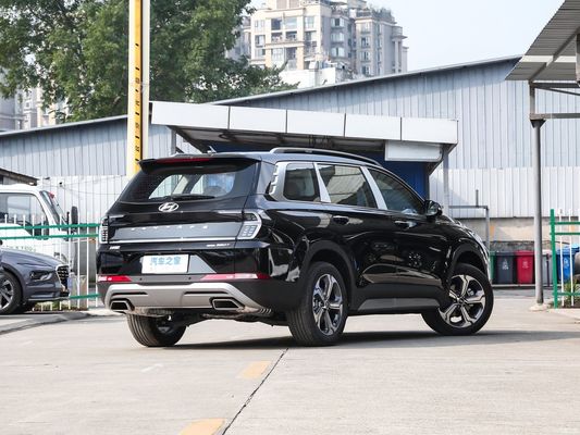 Direção à esquerda 2023 Hyundai Santafe Traveller 380t Gdi 4WD Lux Htrac versão 6 lugares