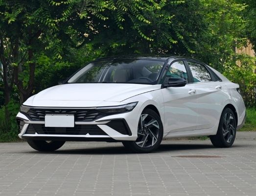 2023 Hyundai Elantra 1.5L CVT Sedan Direção esquerda e suspensão independente Mcpherson