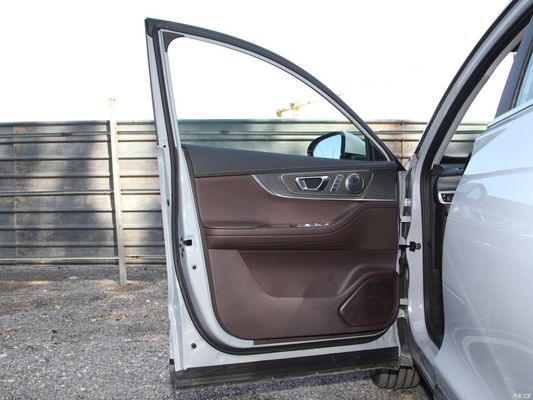 SUV de carro a gasolina 5 lugares Chery Tiggo8 PRO 290t 2WD Vast Edition com solicitação personalizada