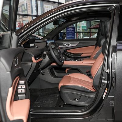 2023 Changan Qiyuan Q05 60 PRO Carro híbrido plug-in com carroceria fechada e materiais