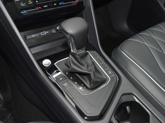 VW Volkswagen Tiguan L 2023 Redesignado 330tsi 2WD versão Zhixiang FWD Drive gasolina