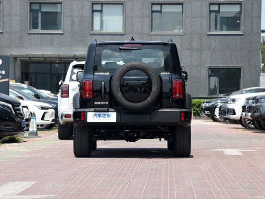 2024 Modelo Gwm Tank 300 2.0t Conqueror Off-Road Carro de combustível personalizado para terrenos acidentados