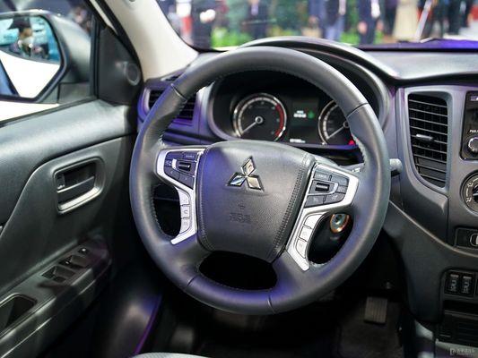 Personalização Pickup Veículo diesel Mitsubishi L200 2023 2.3t Tanqu Velocidade máxima 171 Km/H