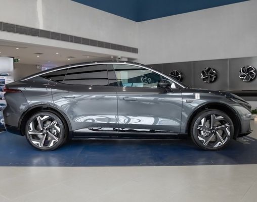 2023 Rising Auto R7 Long-Range Screen Master Version Crossover elétrico com design