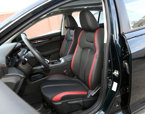 Aeolus Yixuan Max 2024 Edição de Luxo Sedan com características e design de luxo