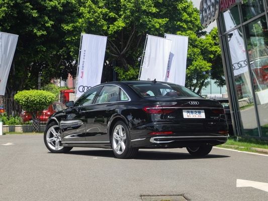 Carro a gasolina com caixa de velocidades automática Audi A8 2023 A8l 50tfsi Quattro Selected Version