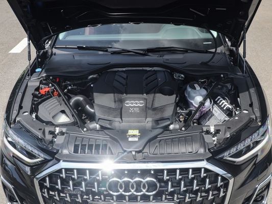 Carro a gasolina com caixa de velocidades automática Audi A8 2023 A8l 50tfsi Quattro Selected Version
