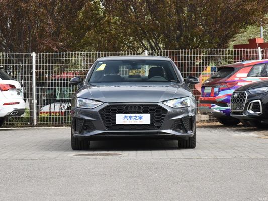 Carro a gasolina Audi A4l 2023 40tfsi com caixa de velocidades automática e tamanho 4858*1847*1439