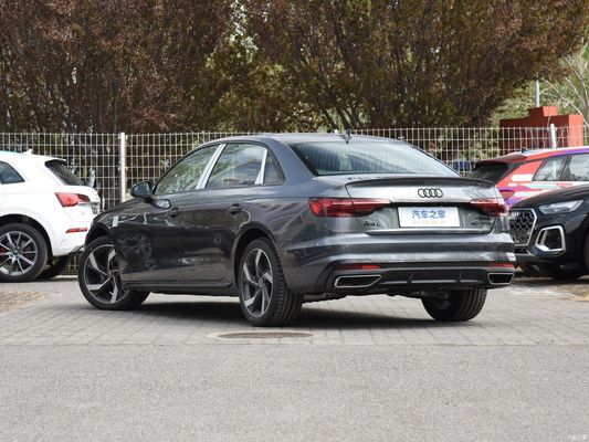 Carro a gasolina Audi A4l 2023 40tfsi com caixa de velocidades automática e tamanho 4858*1847*1439