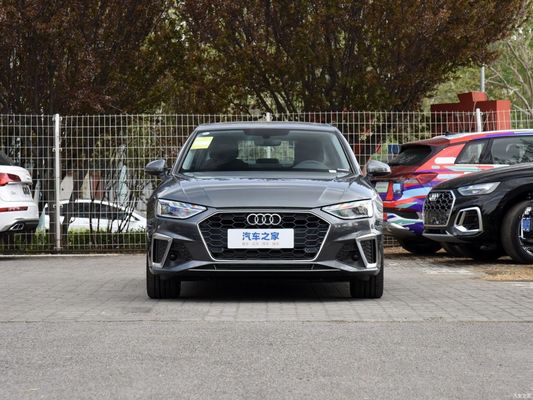 Carro a gasolina Audi A4l 2023 40tfsi Moda versão dinâmica 5 assentos de luxo e estilo