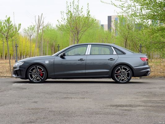 Audi A4l 2023 45tfsi Quattro Selected Dynamic Version Sedan com transmissão automática
