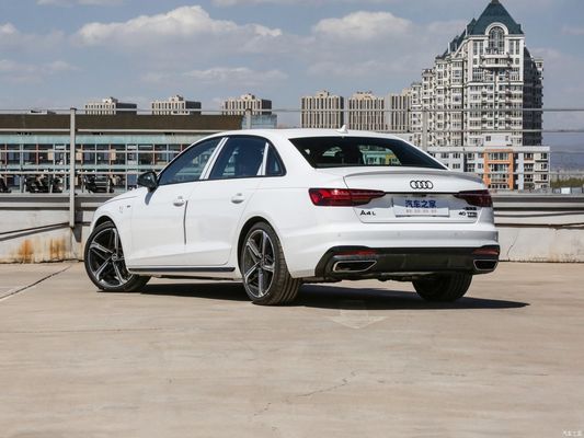 Tanque de óleo de 58L Velocidade máxima 230km/h Audi A4l 2023 40tfsi Quattro Luxury Dynamic Version