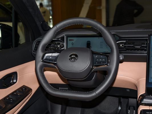 400kw 2022 Nio Es8 SUV EV de 7 lugares Suspensão frontal Forma Suspensão independente Double Wishbone