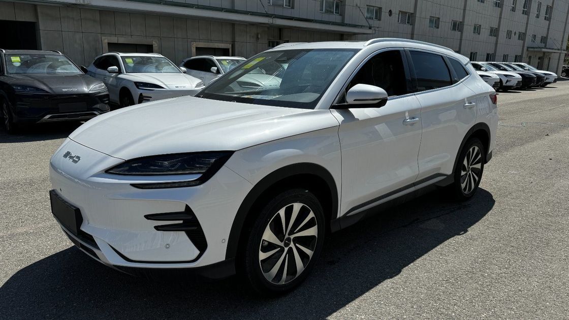 2023 EV Byd E2 Luxury Edition Carro elétrico puro usado/ Tipo de carroceria fechado Edição branca