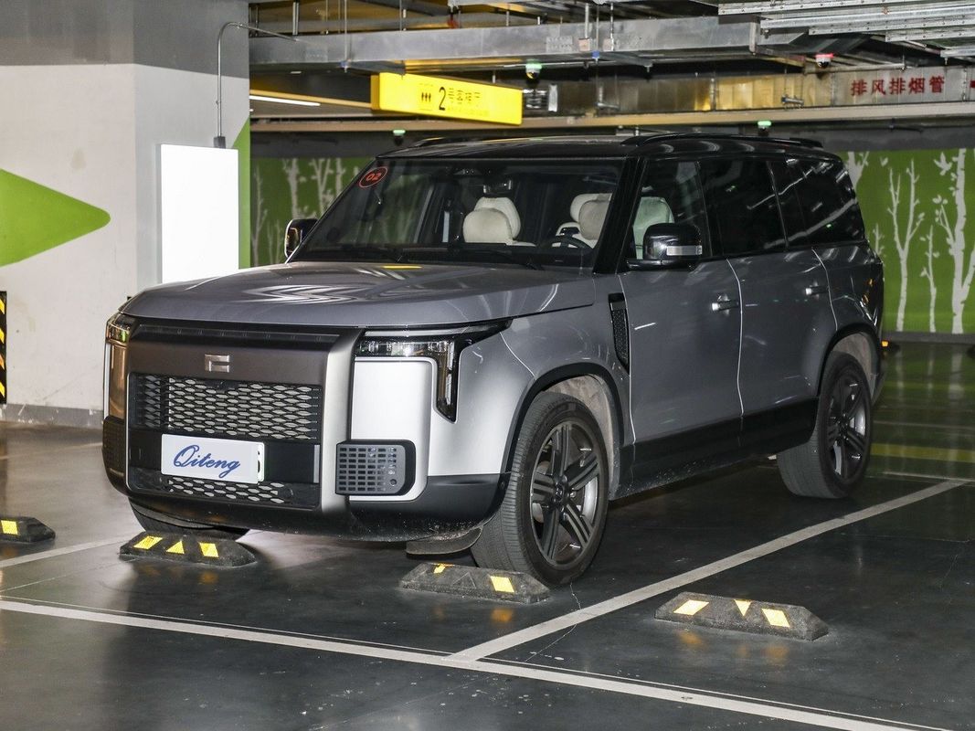 Tipo de carroceria fechado Personalização 2023 Enjoy Edition SUV de 6 lugares