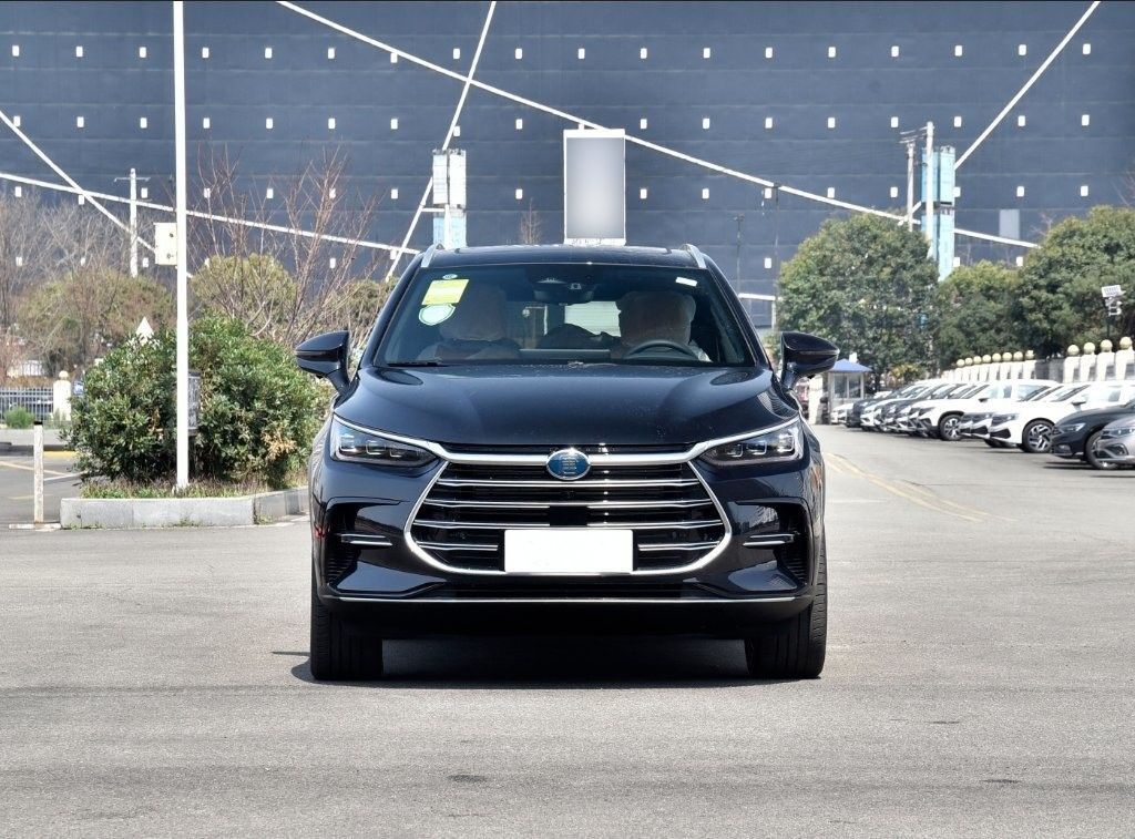 Preto 2022 BYD Tang EV 635 km Tração nas quatro rodas Edição principal Selecionado Carro de 6 lugares