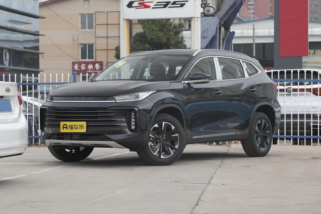 Exeed 2023 300t 2WD com suspensão independente Mcpherson e carroceria fechada