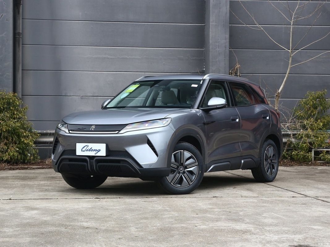 2024 401km Transcendence SUV Cor exterior branca BYD Yuan UP com tecnologia avançada
