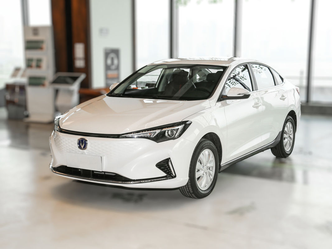 Suspensão independente Mcpherson e velocidade máxima de 145 km/h 2022 Changan Eado EV460 EV Car
