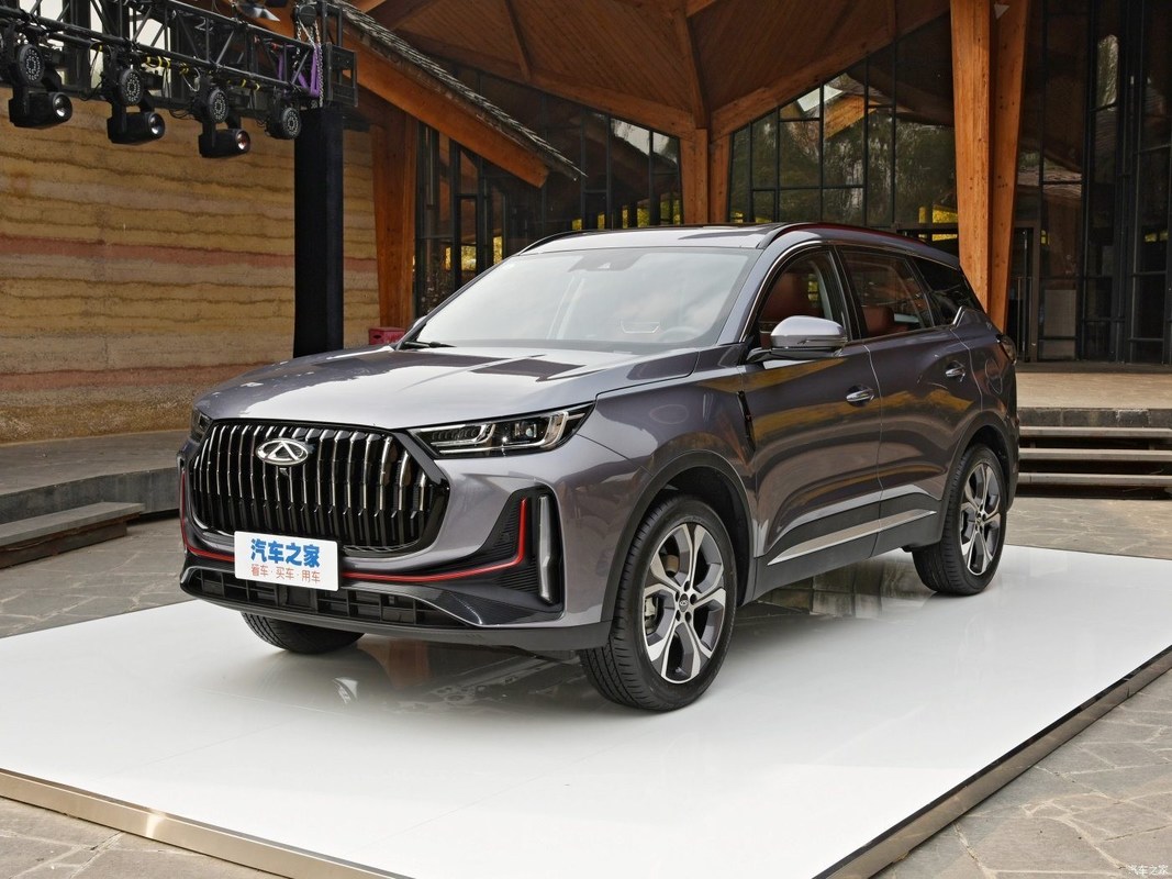Chery Tiggo 7 Plus 1.5t CVT Versão de luxo de direção esquerda Carro com design de ponta