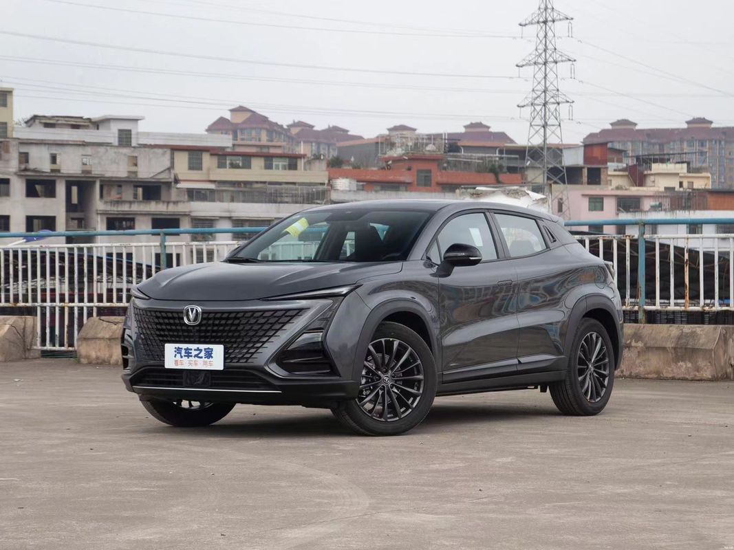 Changan Uni-T Gasoline 2023 1.5t Excellent Type Car com sistema de travagem eletromagnético