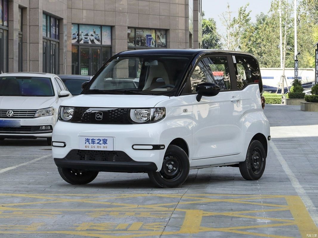 Veículo elétrico de 4 lugares EV Minicar Chery Energy QQ-Ice Cream 2024 120km Milkshake